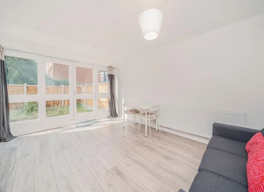 Stevens Avenue, Homerton, E9, photo 5