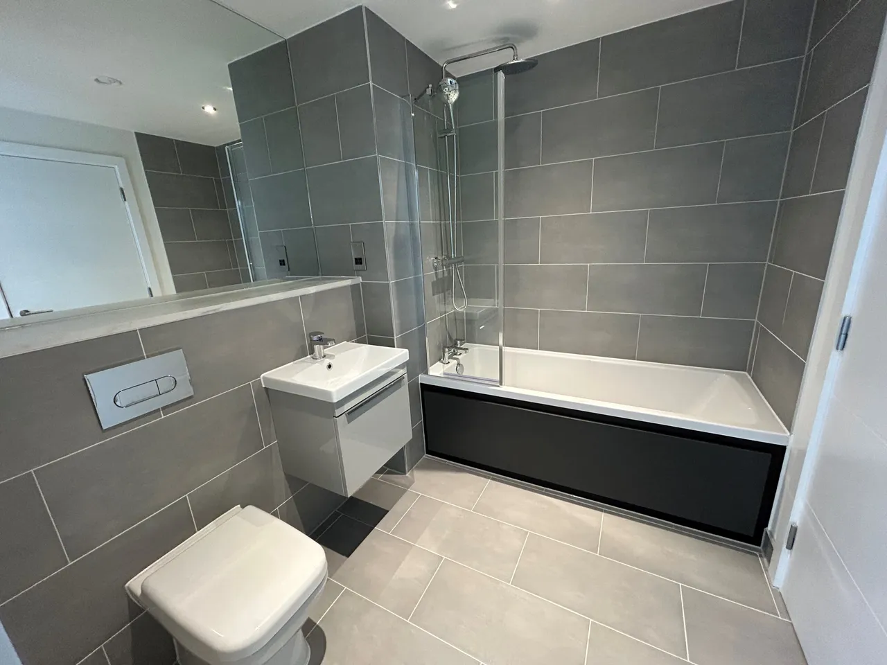 Birstol Street, B5, photo 6