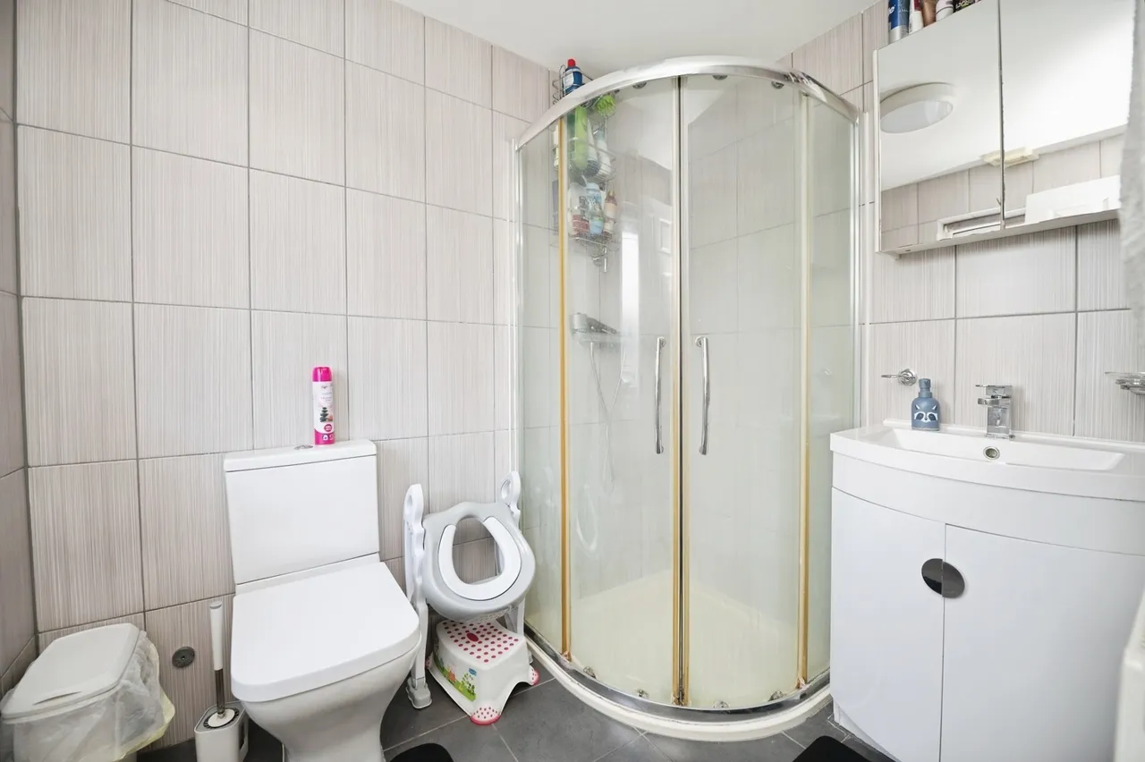 Cross Road, Mawneys, Romford, RM7, photo 7