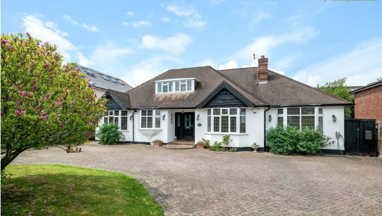 6 bed house for sale — Hayes Lane, BR2