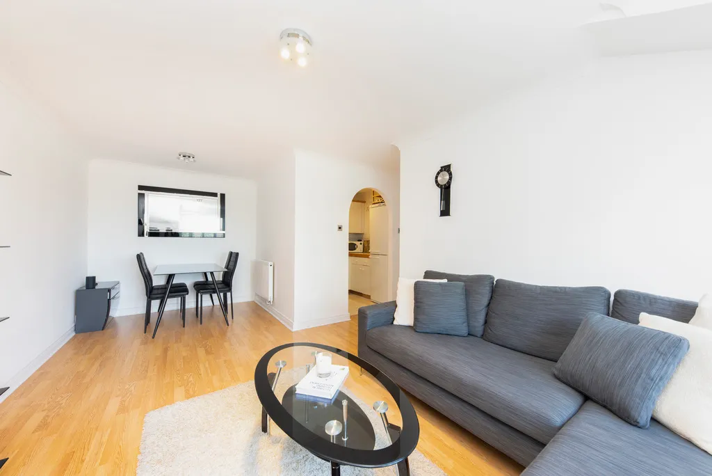 Southey Road, London, SW19, photo 2