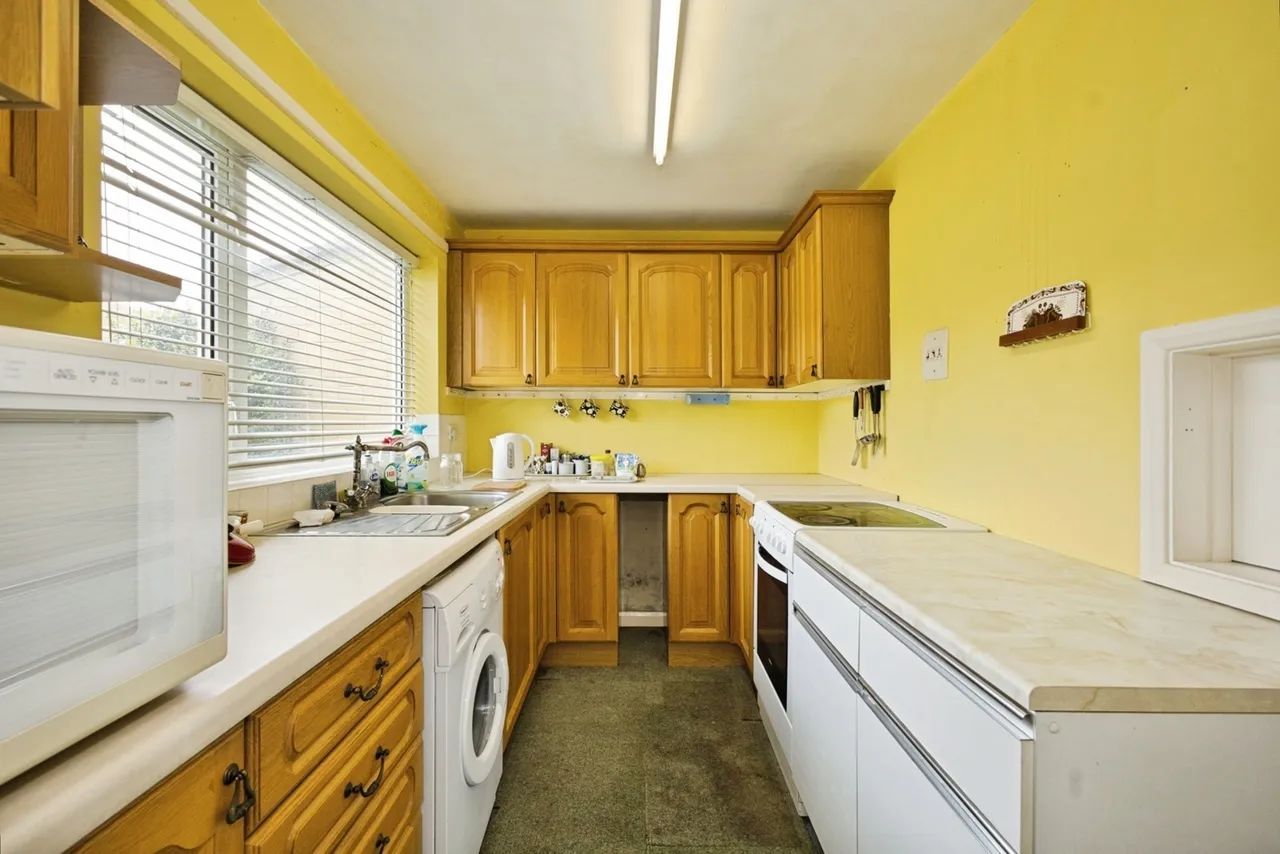 Hamdon Close, Stoke-Sub-Hamdon, TA14, photo 3