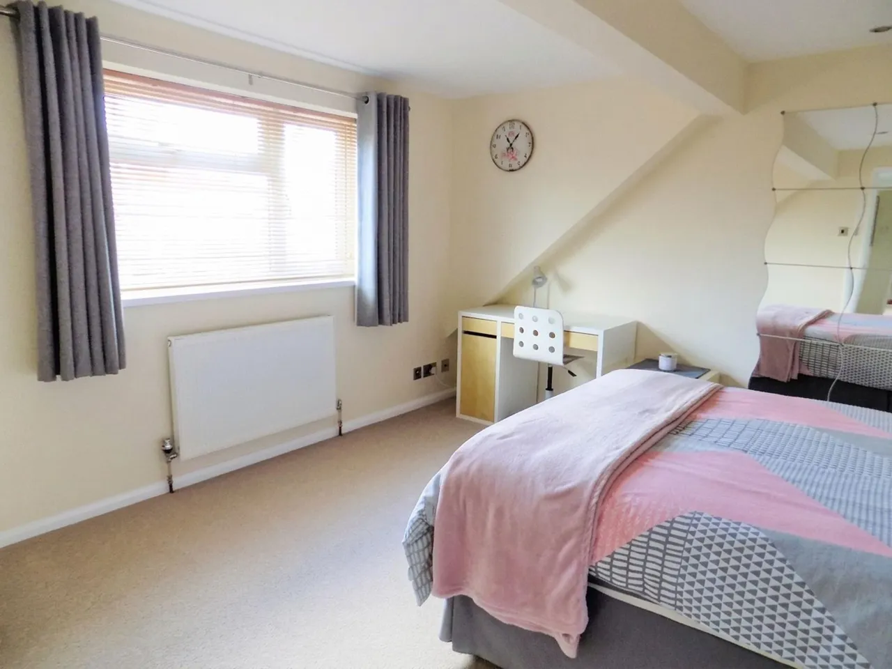 Chapel Street, Bottesford, NG13, photo 18