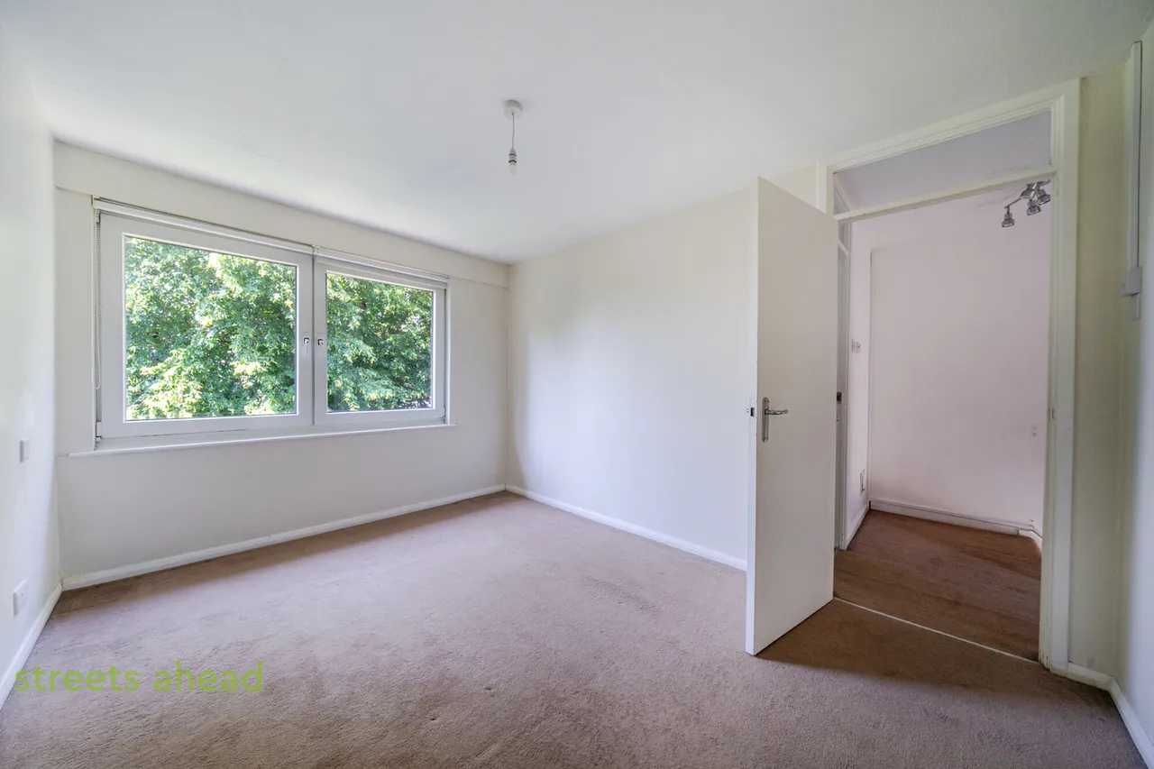 Wakefield Gardens, London, SE19, photo 10