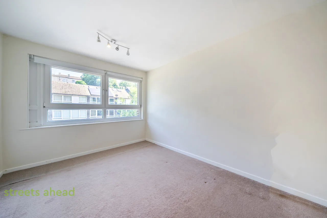 Wakefield Gardens, London, SE19, photo 14