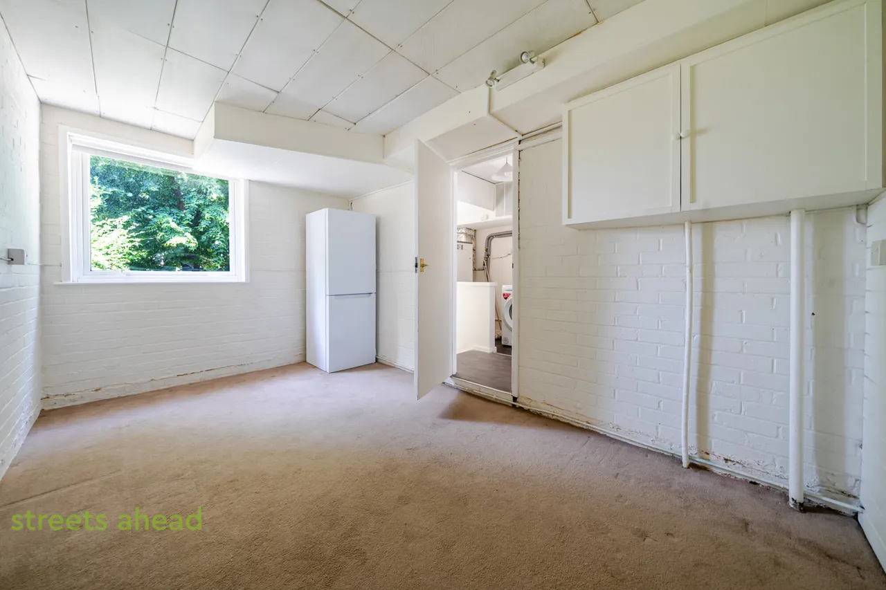 Wakefield Gardens, London, SE19, photo 13