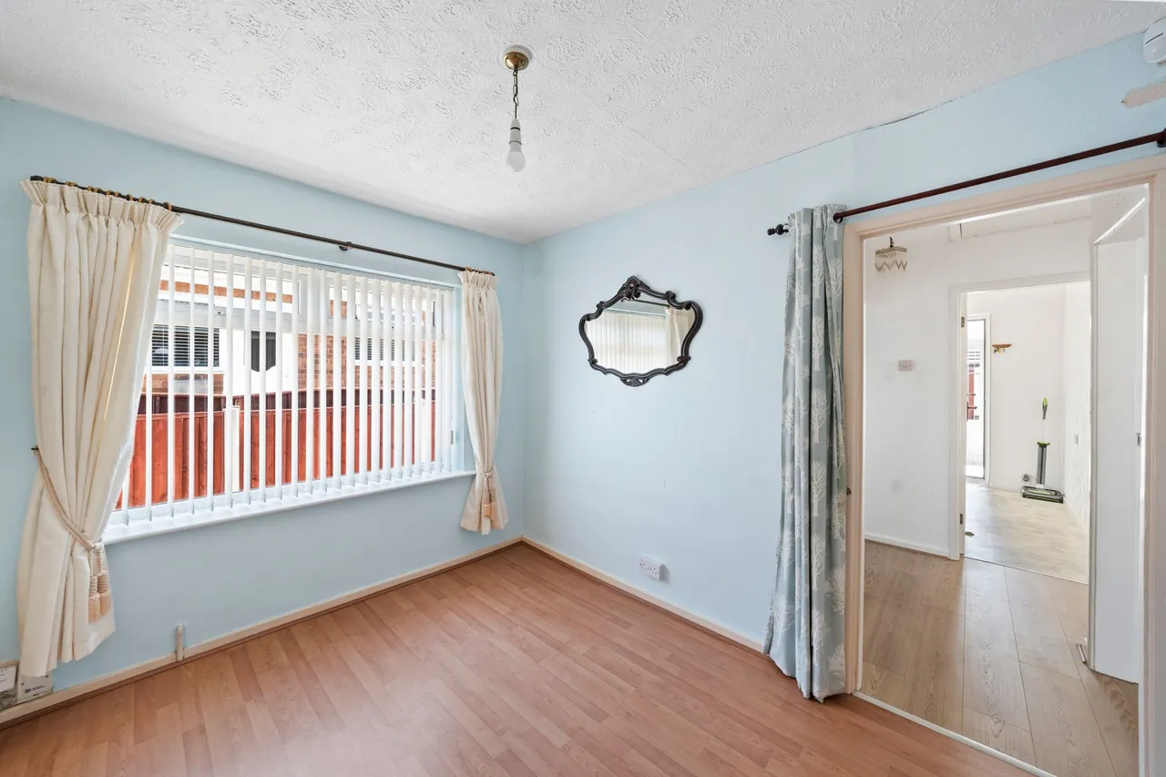 Burnham Grove, Wigan, Wigan, WN2 1AG, photo 11