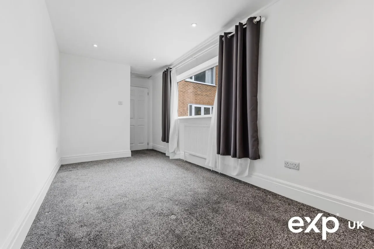 Cheriton Drive, Ravenshead, photo 17