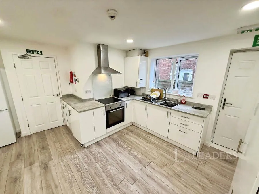 property to rent, Queen Street, Normanton, WF6