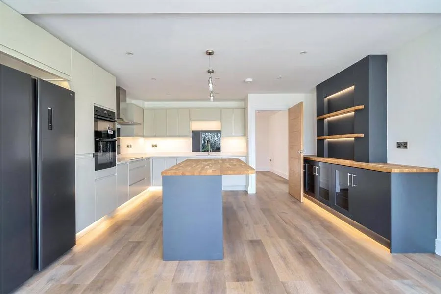 4 bed house for sale, Poplar Close, Aston Cross, GL20