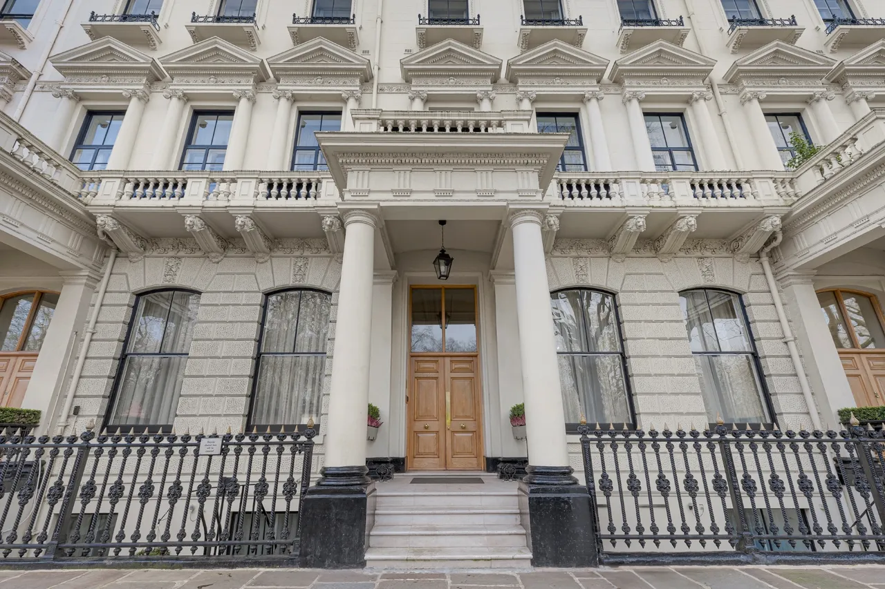 Hyde Park Gate, South Kensington, London, photo 12