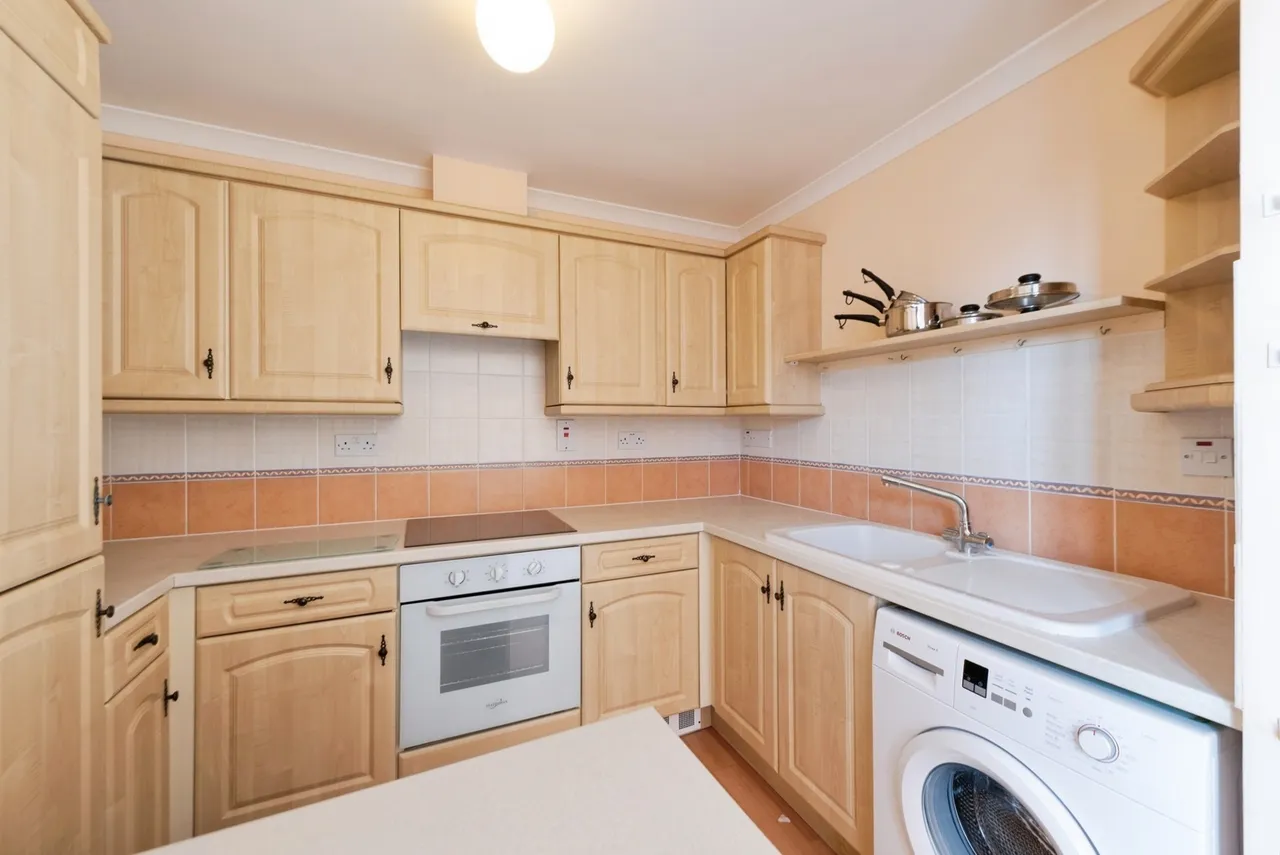 Stoke Road, Gosport, PO12, photo 4
