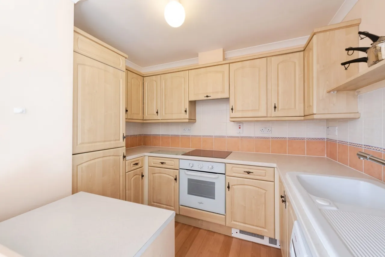 Stoke Road, Gosport, PO12, photo 8