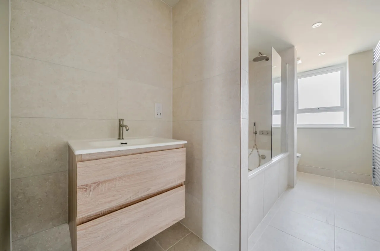 Juniper Gardens, Southsea, PO5, photo 6