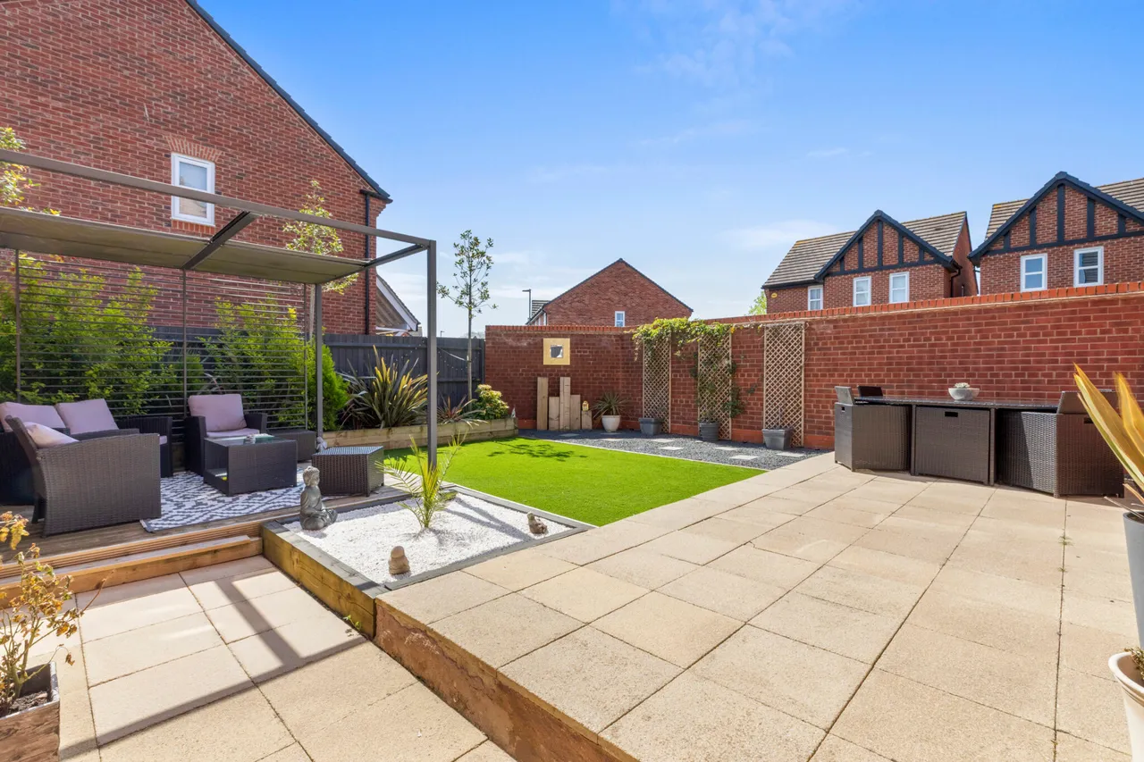 Lennon Way, Aylesbury, HP21, photo 4