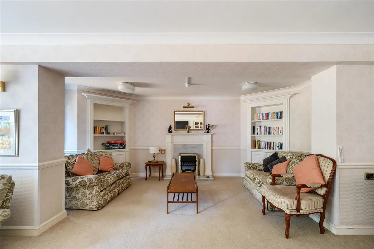 Poole Road, Bournemouth, BH2, photo 15