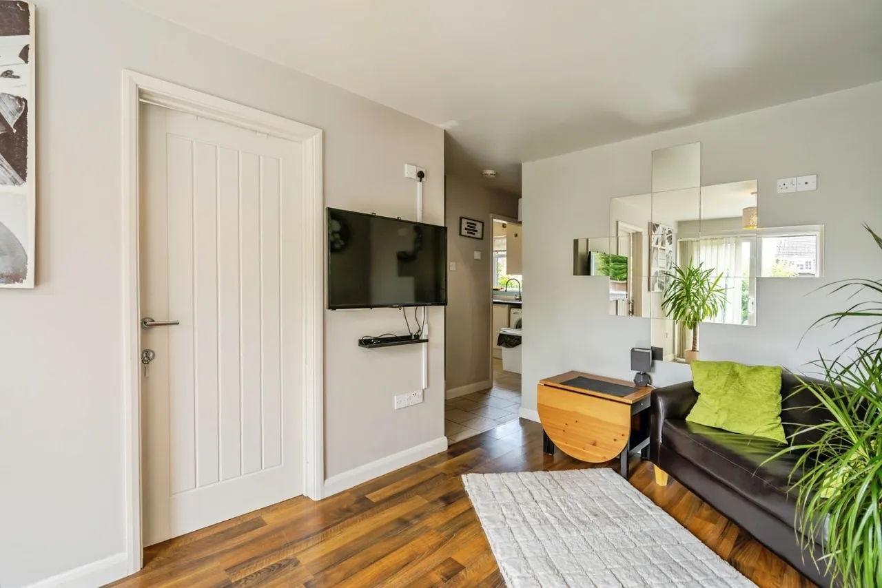Charles Avenue, Chichester, PO19, photo 2