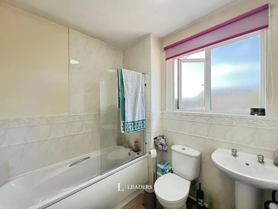 Edmonstone Crescent, Nottingham, NG5, photo 10