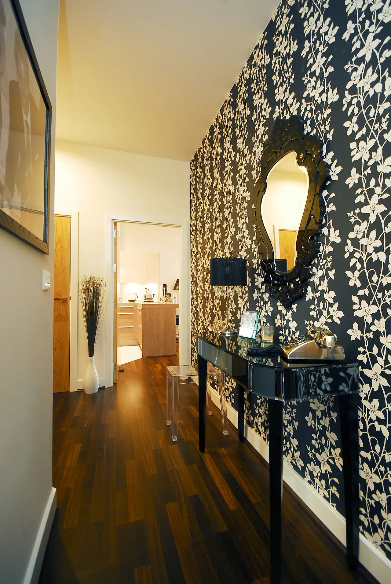 351 Bromyard House, Bromyard Avenue, London, photo 7