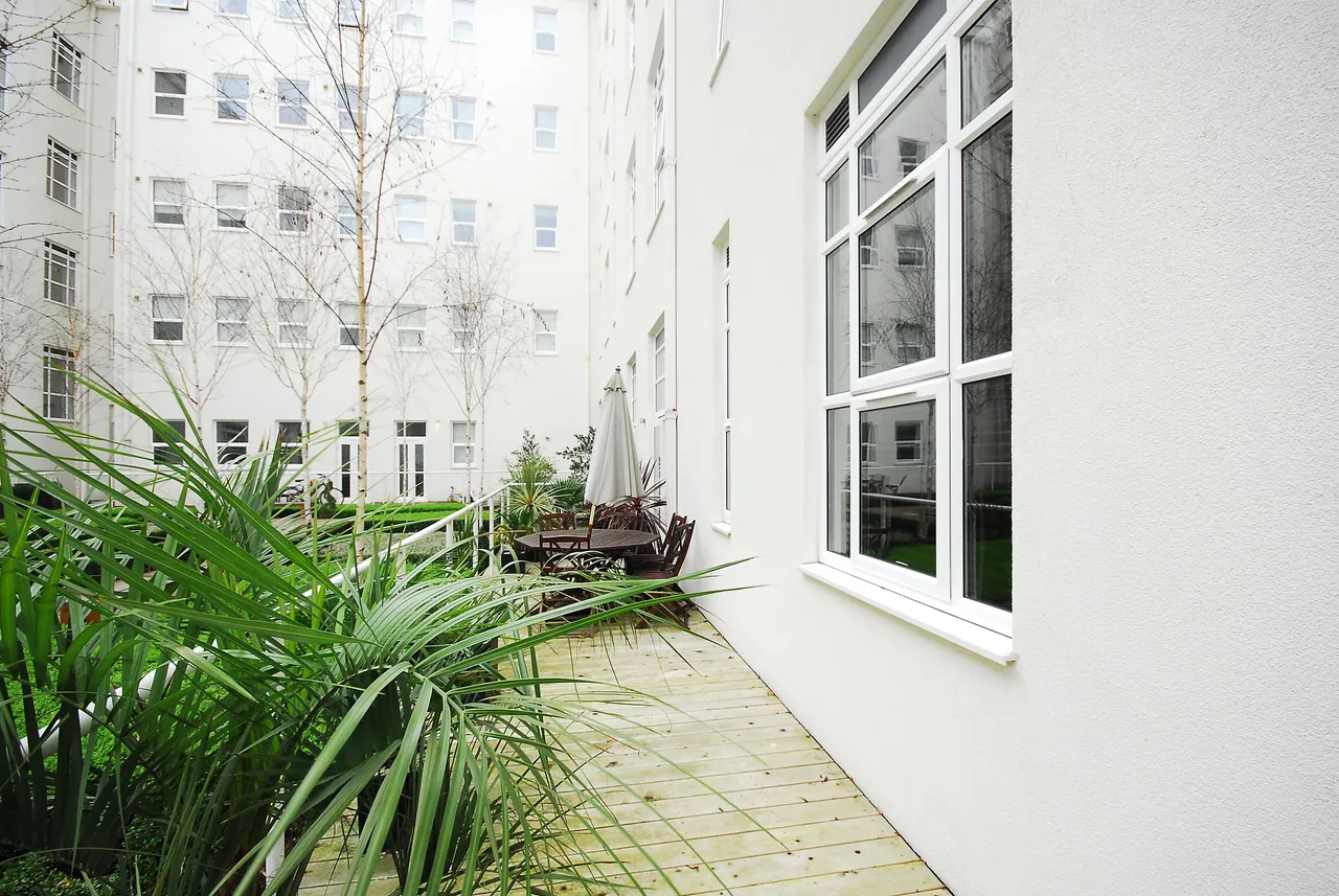 351 Bromyard House, Bromyard Avenue, London, photo 11