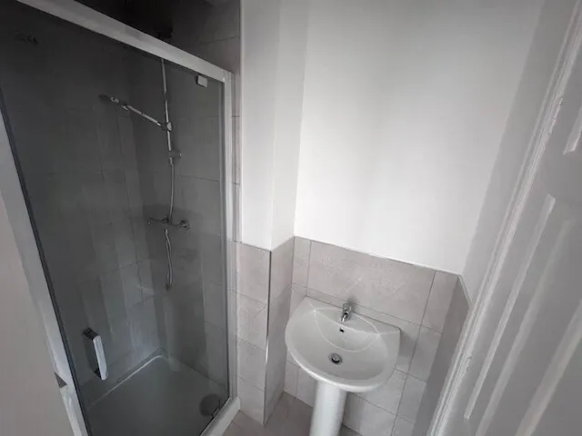 Devona Avenue, Blackpool, FY4, photo 6