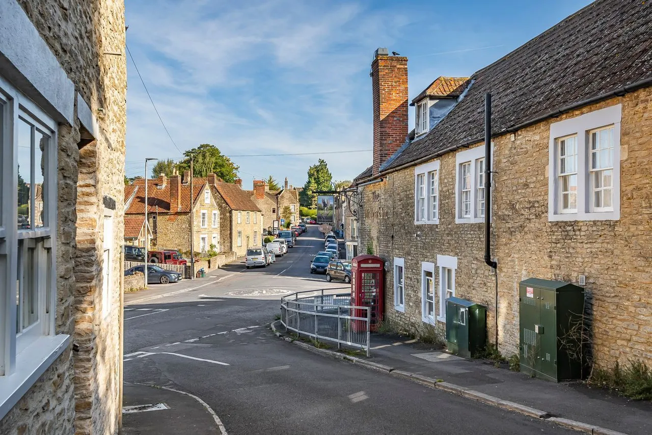 Frome Road, Beckington, BA11, photo 18