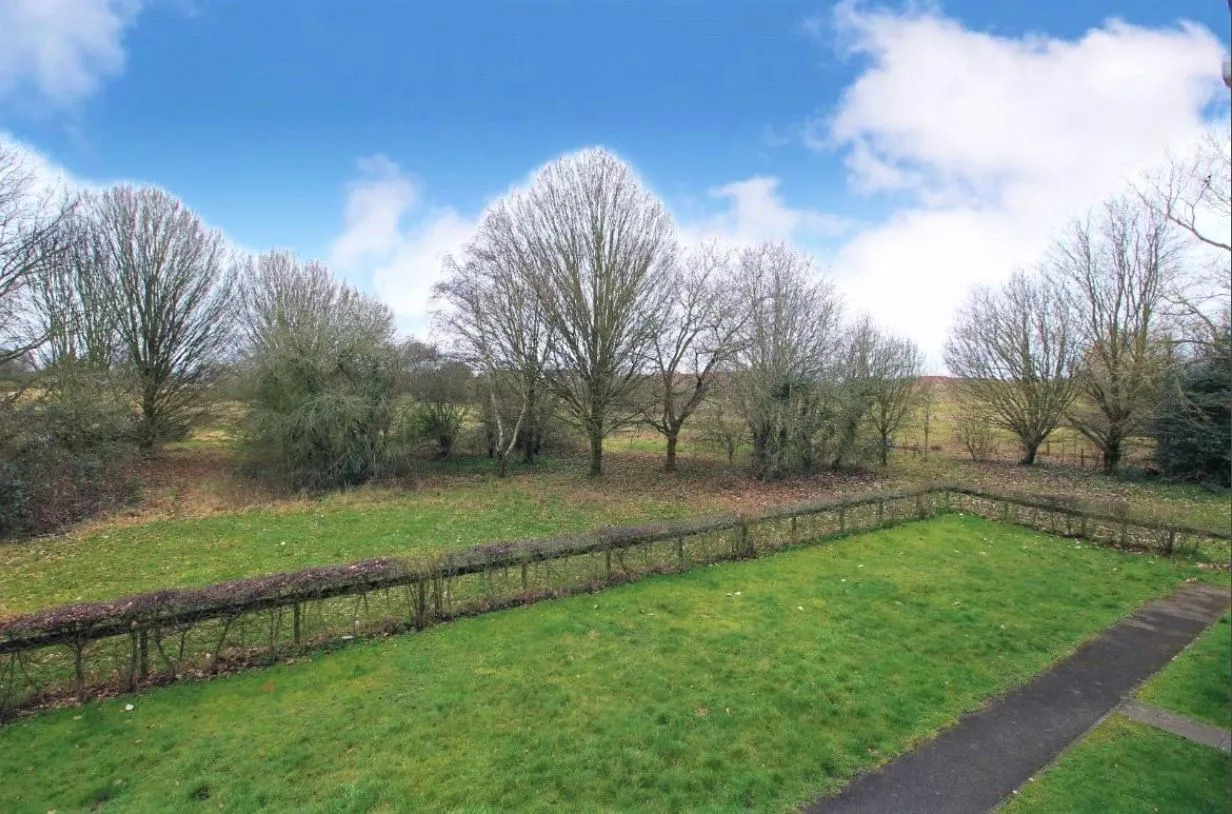 Swan Way, Church Crookham, GU51, photo 8