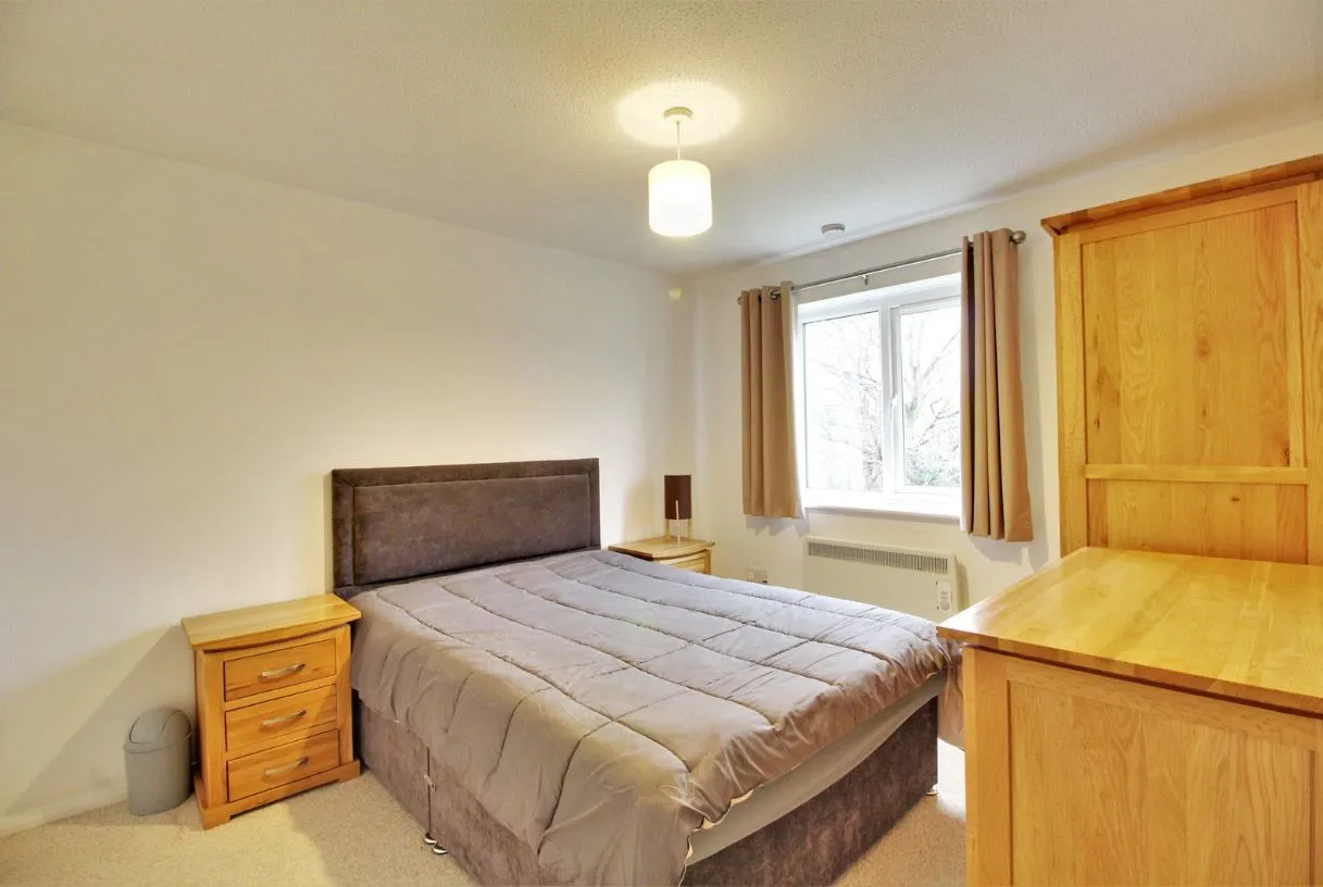 Swan Way, Church Crookham, GU51, photo 6