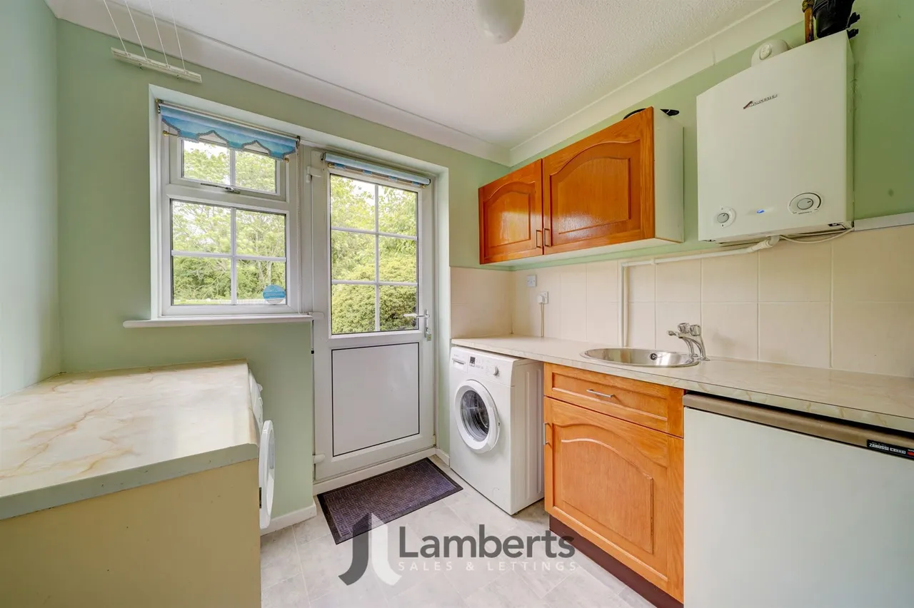 23 Lineholt Close, Redditch, photo 5