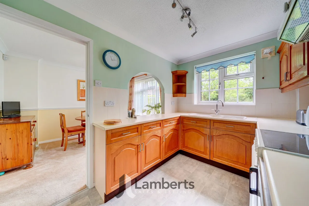 23 Lineholt Close, Redditch, photo 8