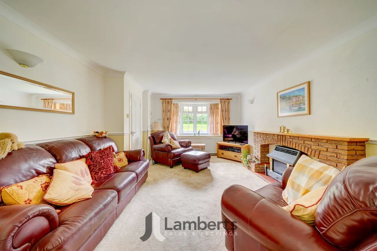 23 Lineholt Close, Redditch, photo 7
