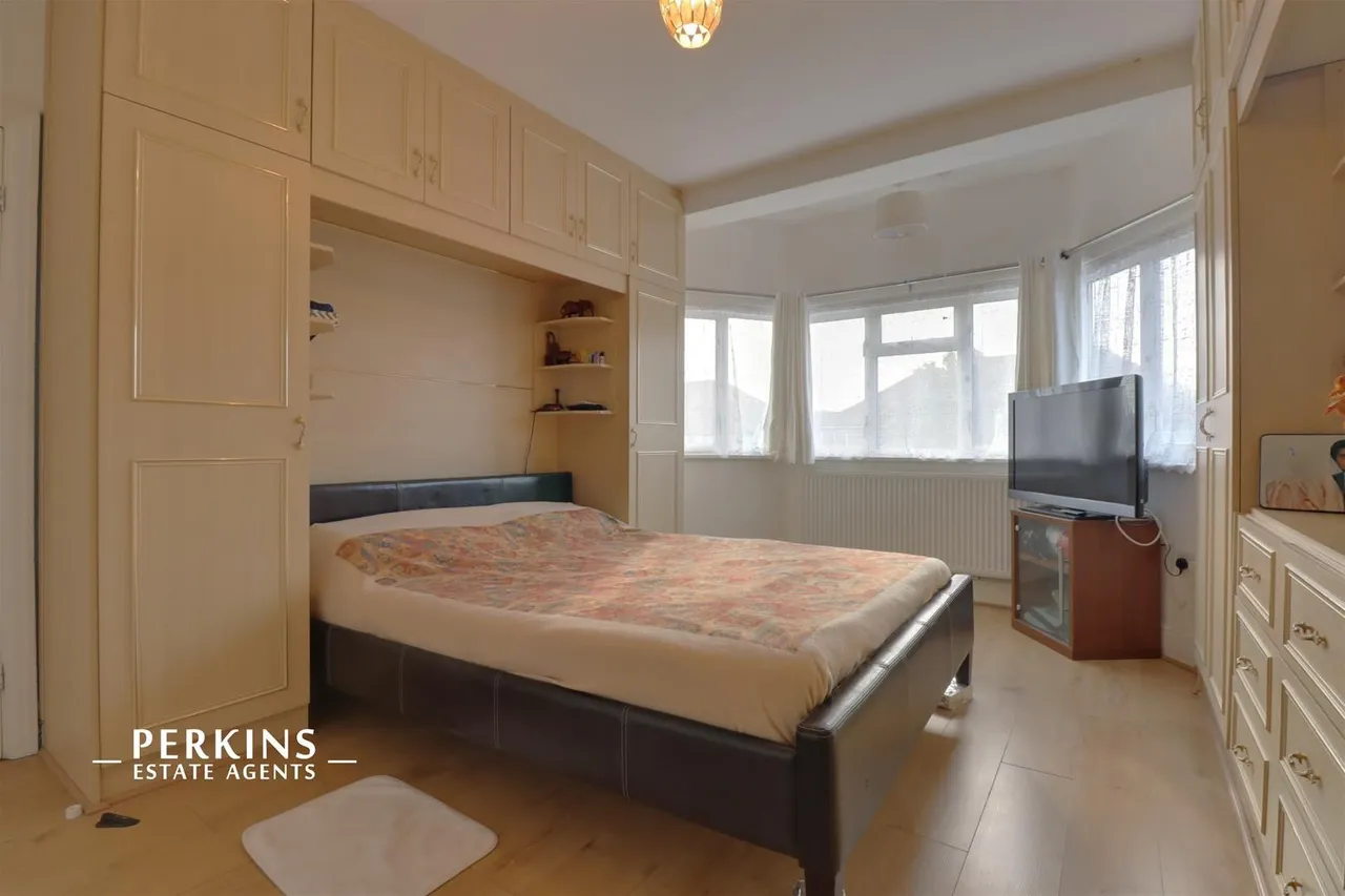 Costons Lane, Greenford, UB6, photo 4