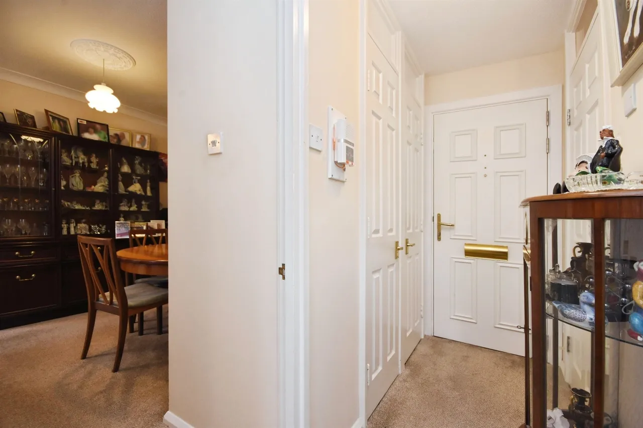Albion Court, Billericay, CM12, photo 14