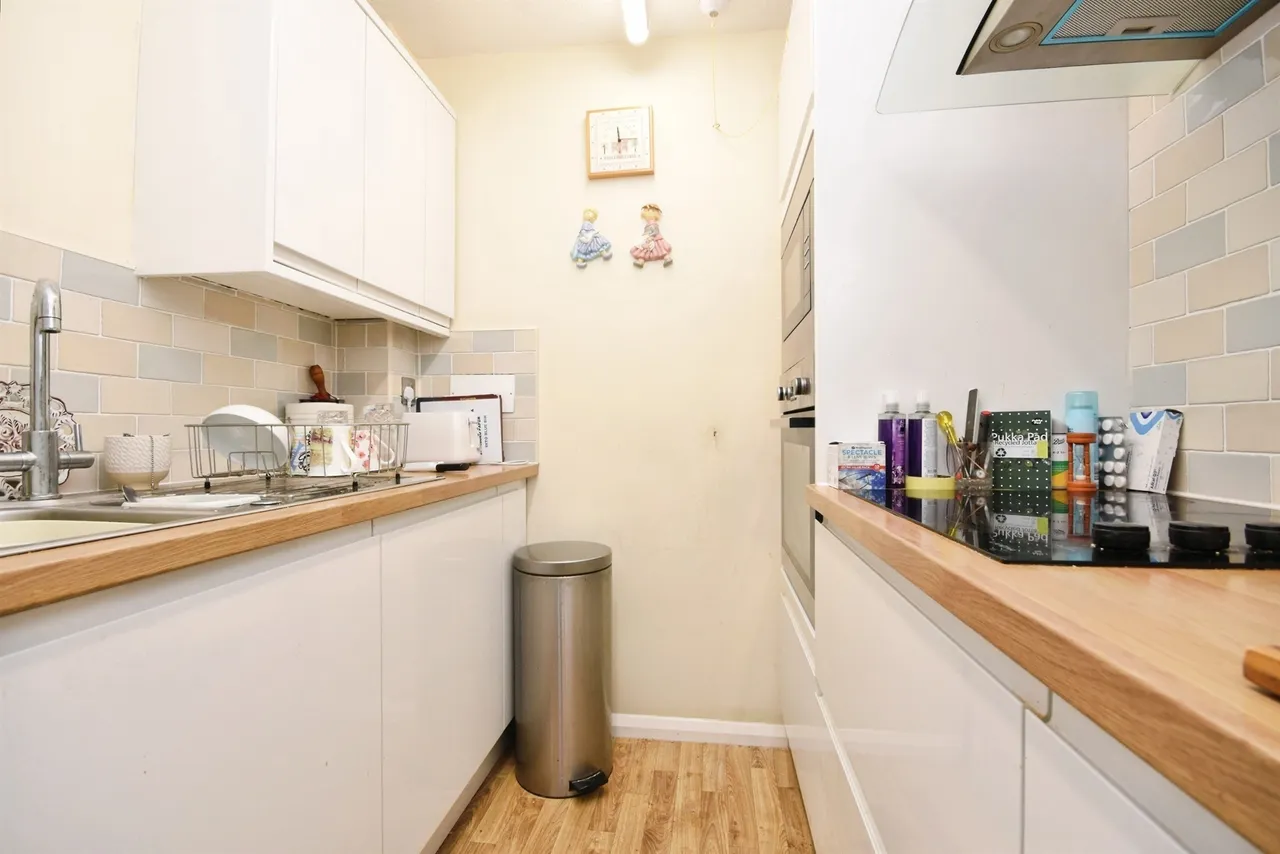 Albion Court, Billericay, CM12, photo 18