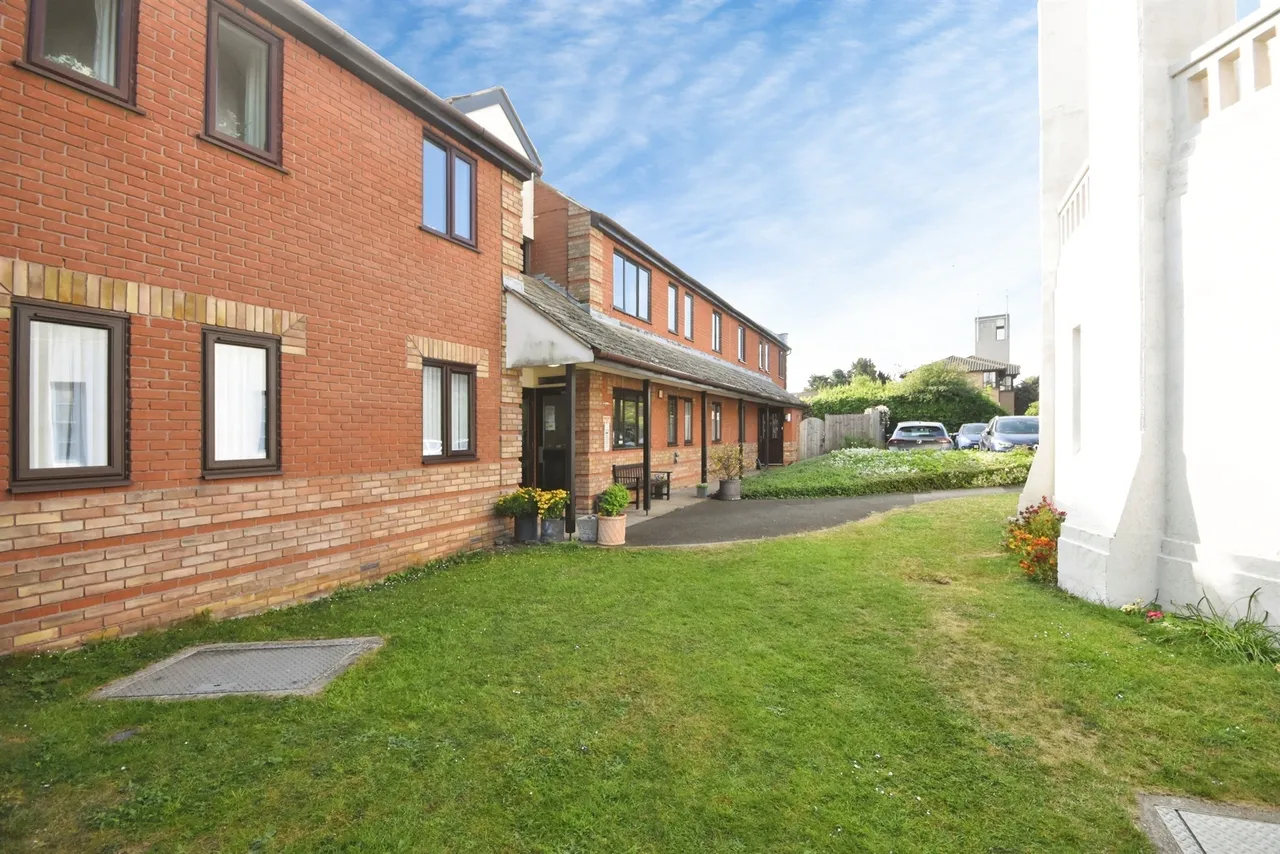 Albion Court, Billericay, CM12, photo 24