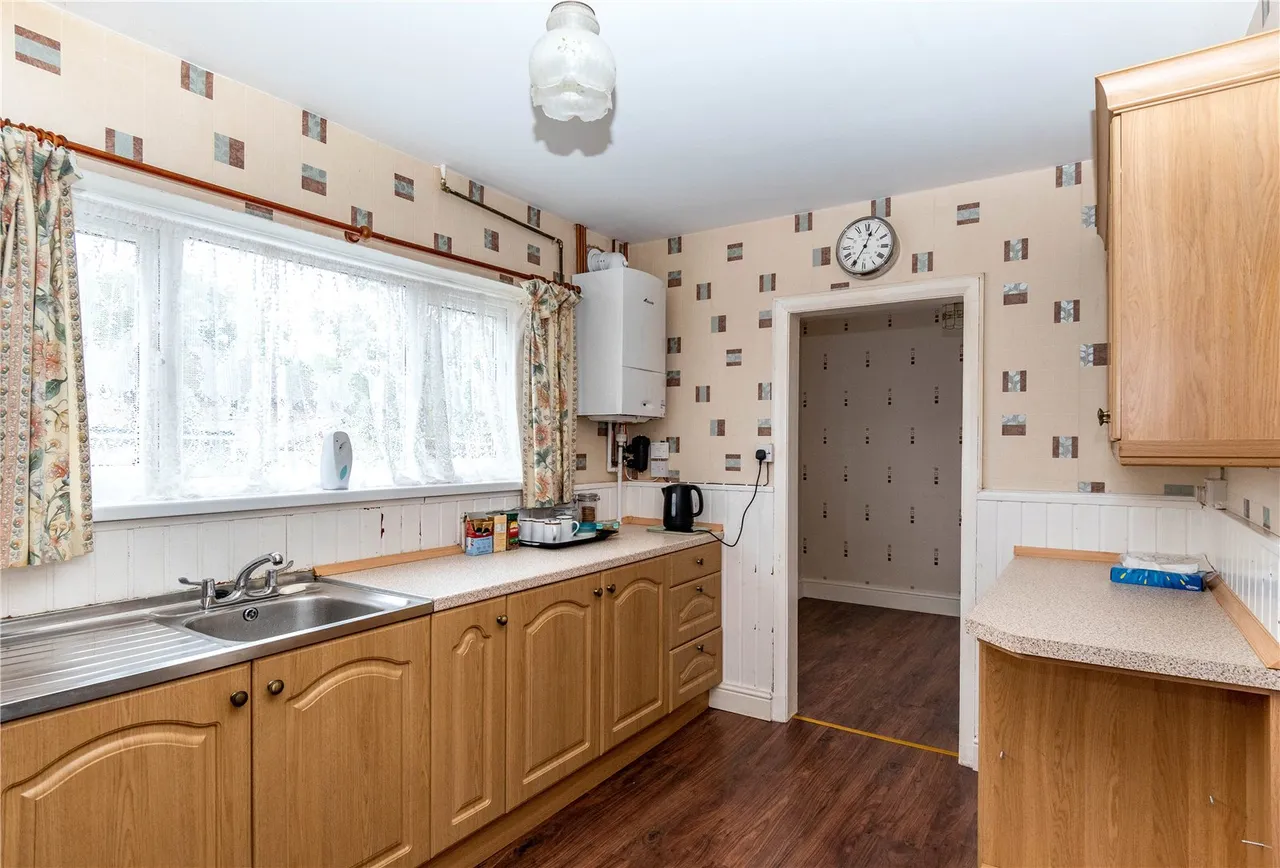 Foxlydiate Crescent, Redditch, Worcestershire, B97 6NS, photo 3