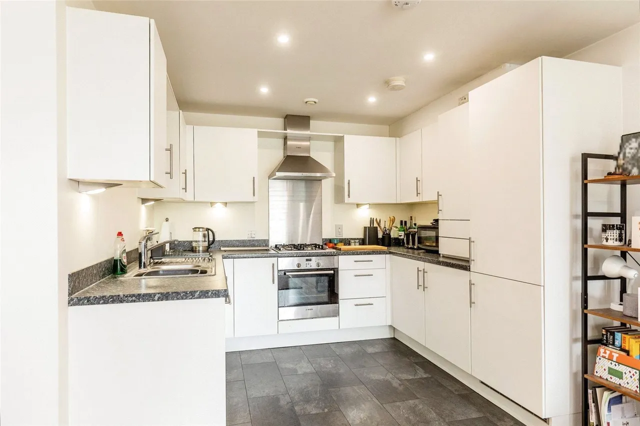 Newfoundland Way, Portishead, BS20, photo 3