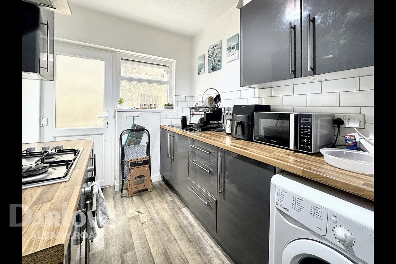 Plasnewydd Road, Cardiff, photo 3