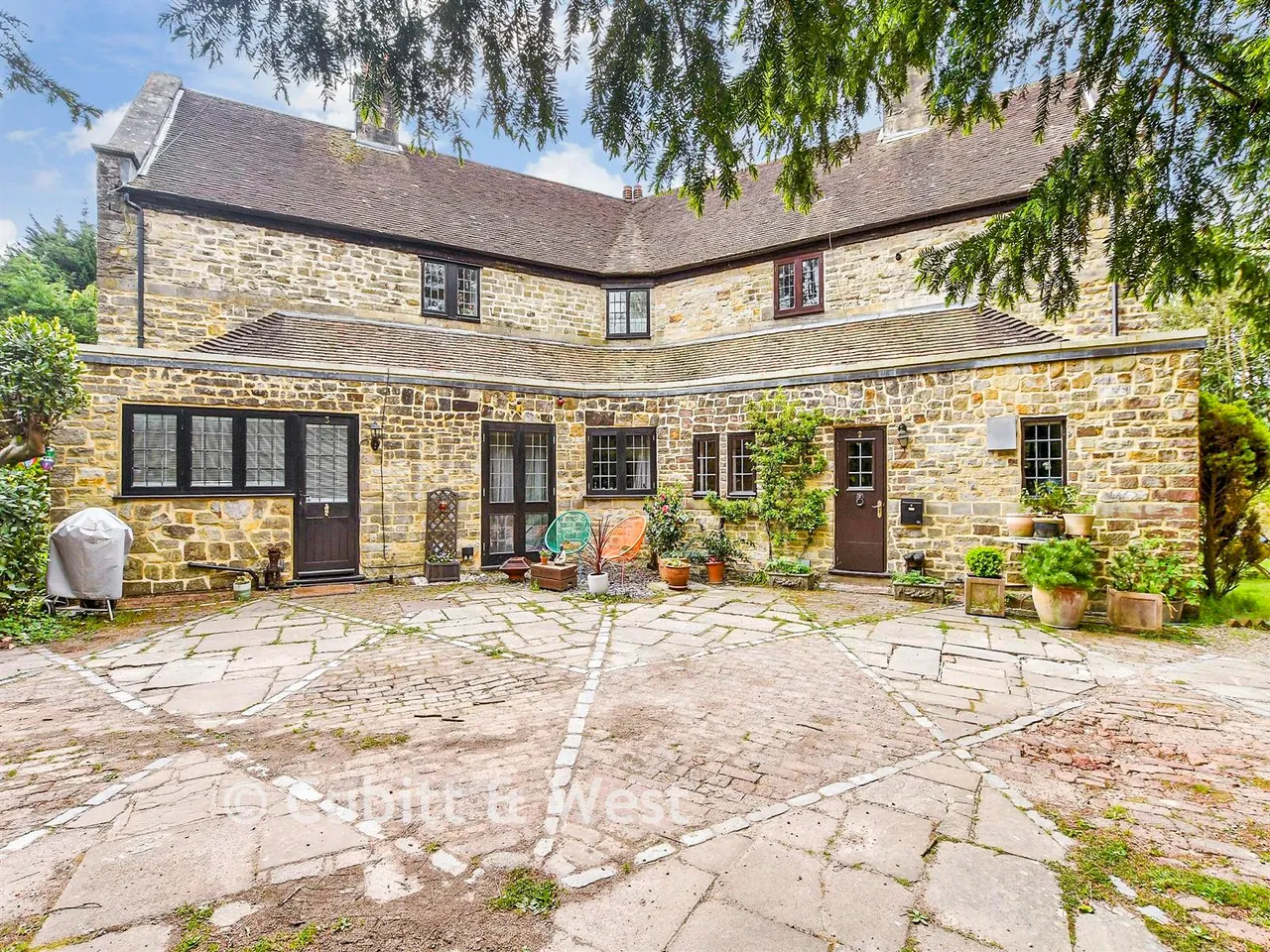 2 bed flat for sale, Warren Road, Crowborough, TN6