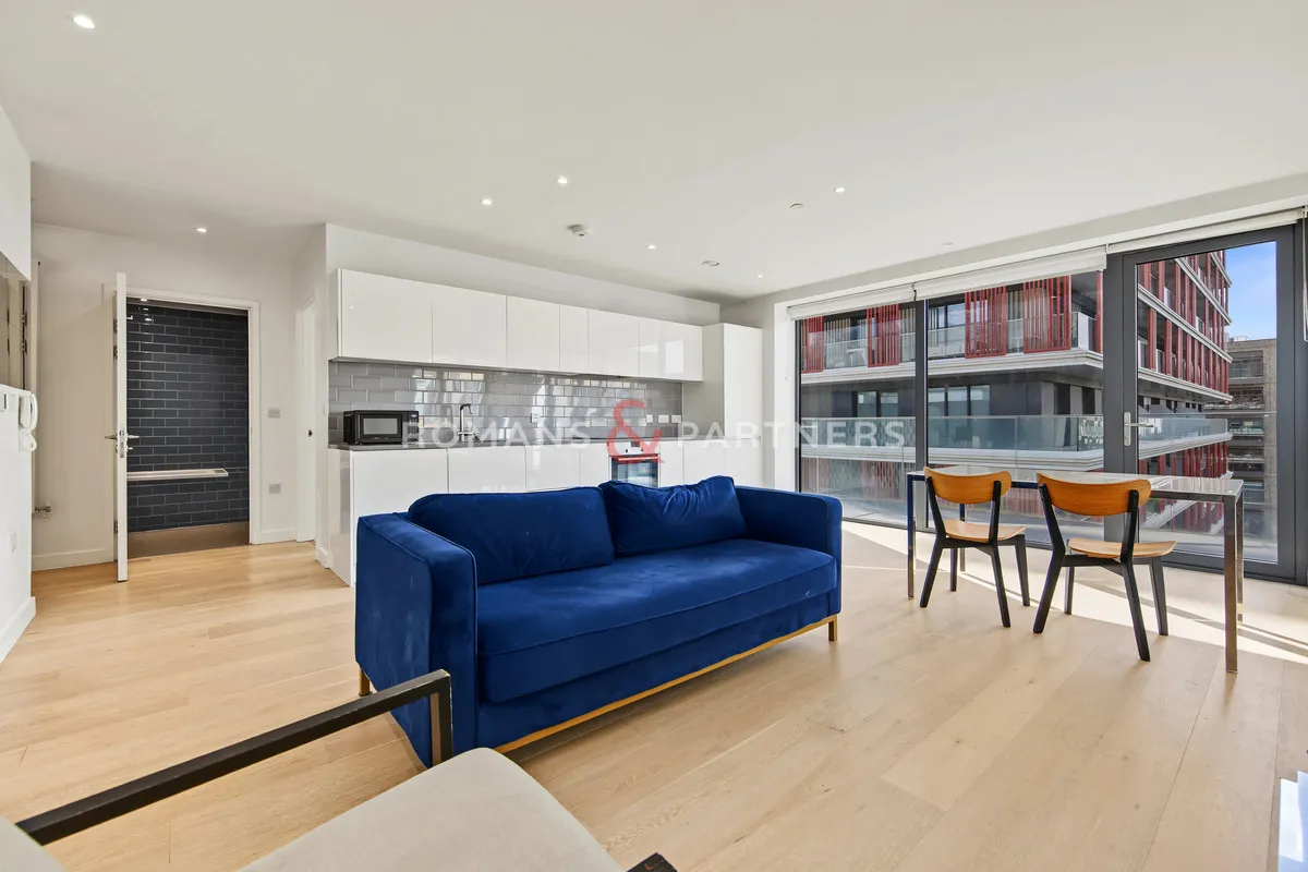 Fairwater House, Royal Wharf, E16, photo 2