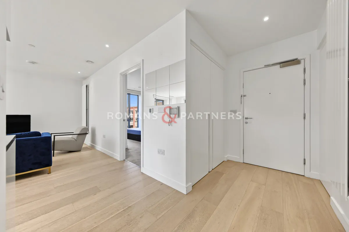 Fairwater House, Royal Wharf, E16, photo 4