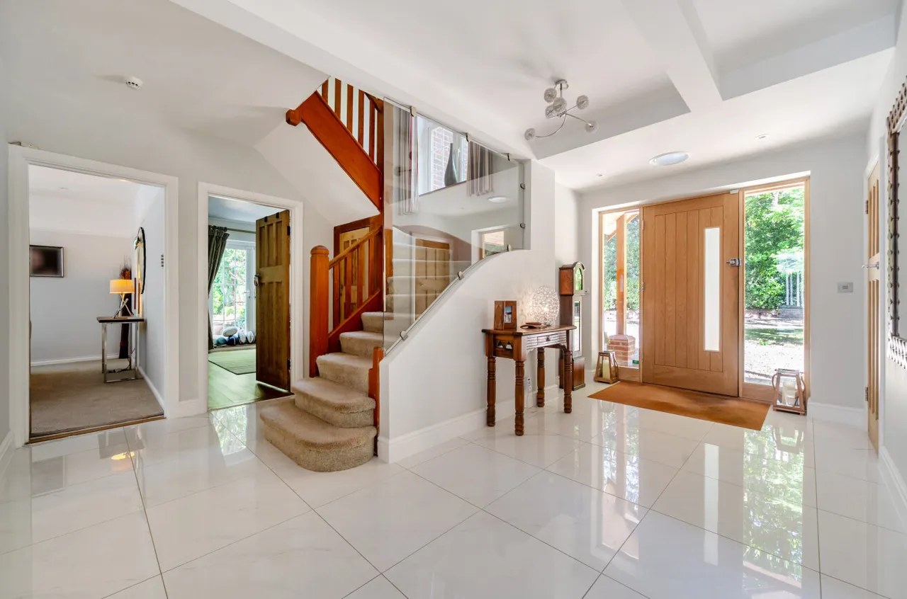 Fitzroy Road, Fleet, Hampshire, GU51 4JH, photo 3
