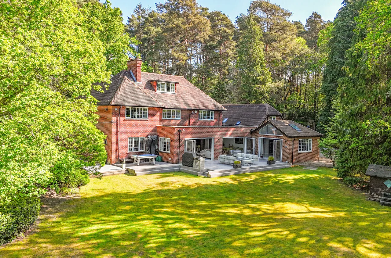 Fitzroy Road, Fleet, Hampshire, GU51 4JH, photo 30
