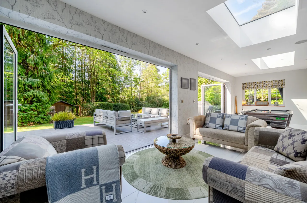 Fitzroy Road, Fleet, Hampshire, GU51 4JH, photo 10