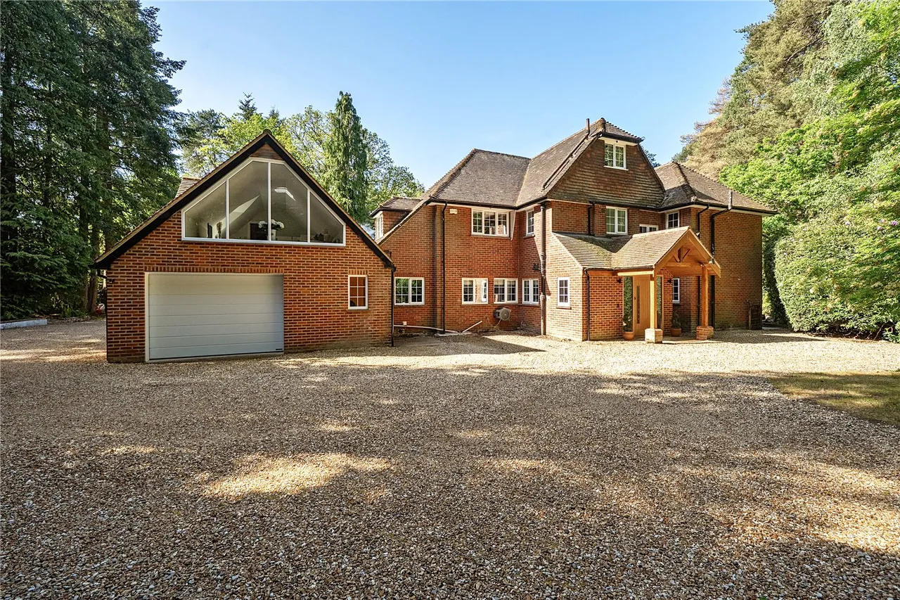 Fitzroy Road, Fleet, Hampshire, GU51 4JH, photo 33