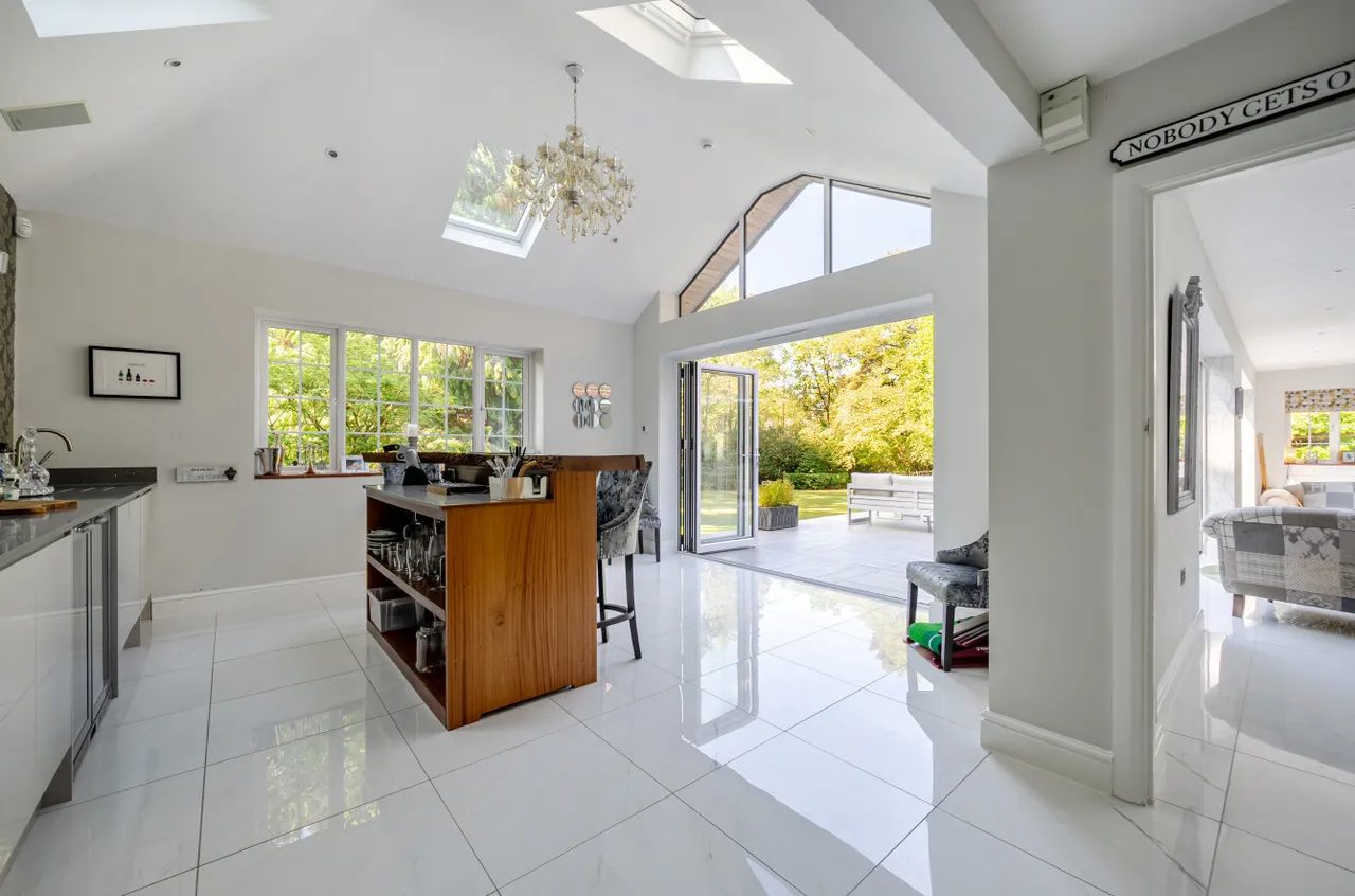 Fitzroy Road, Fleet, Hampshire, GU51 4JH, photo 8