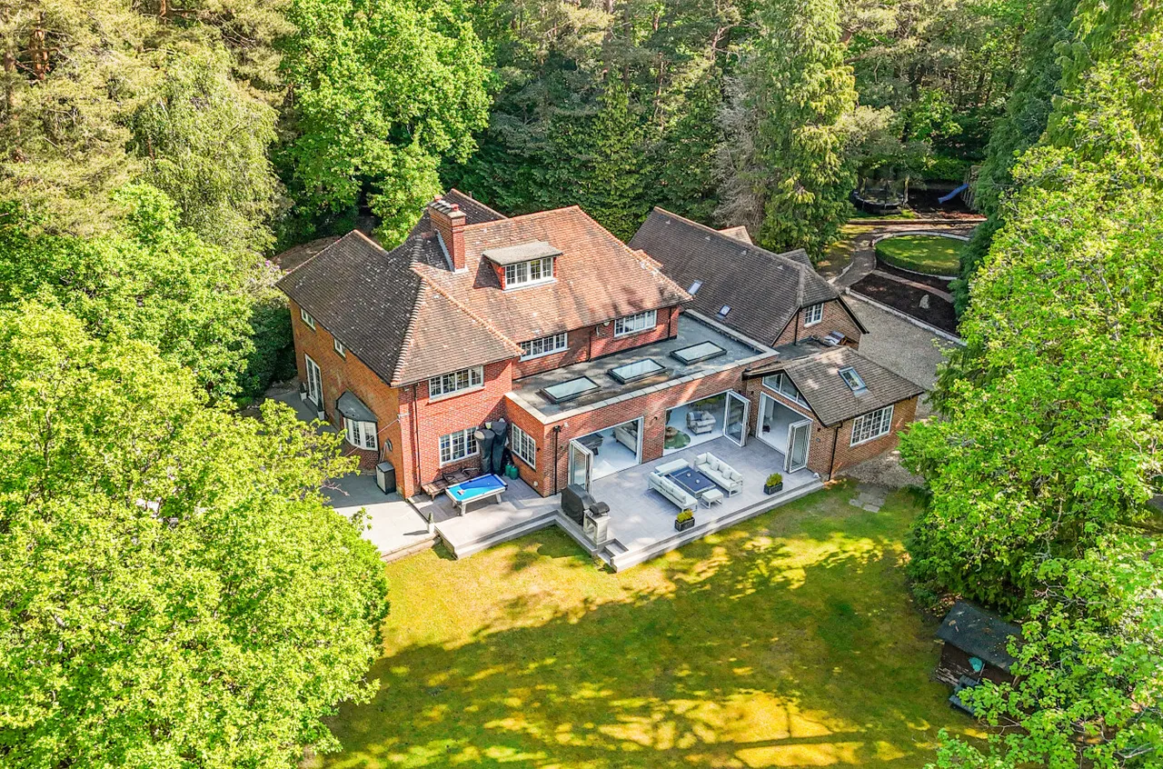 7 bed house for sale — Fitzroy Road, Fleet, Hampshire, GU51 4JH