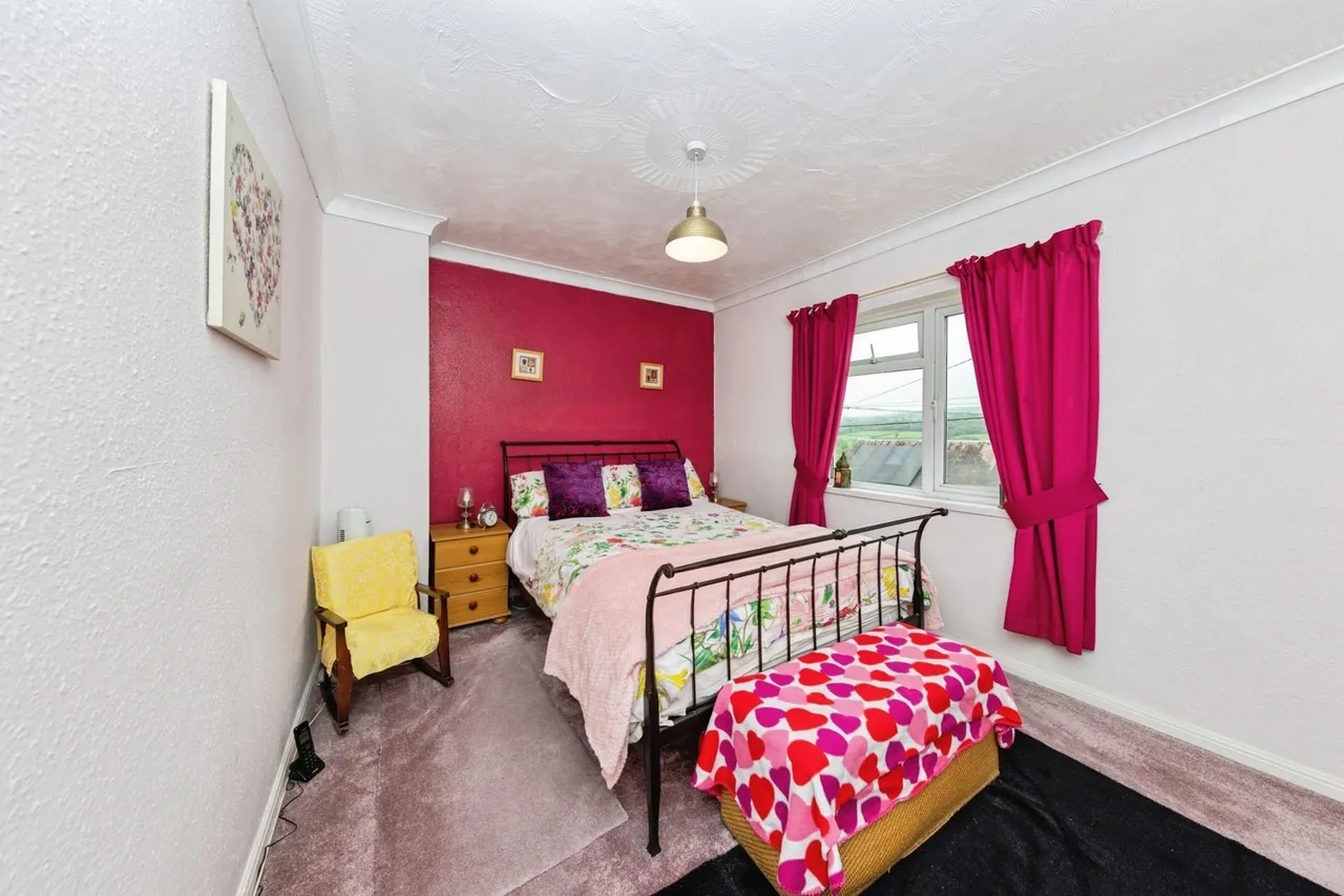 Coedmawr, Ponthenry, SA15, photo 11