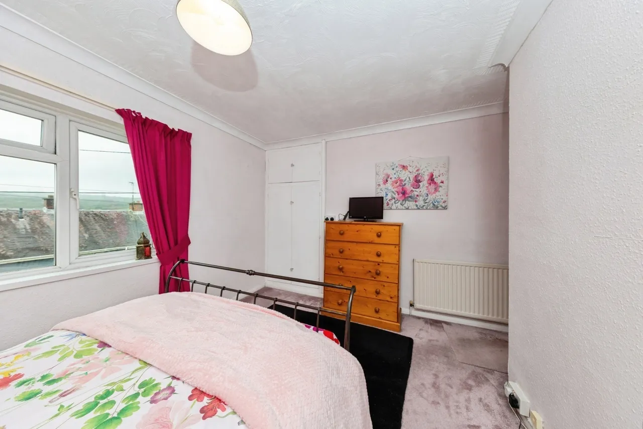 Coedmawr, Ponthenry, SA15, photo 12
