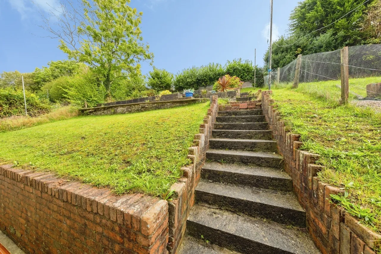 Coedmawr, Ponthenry, SA15, photo 17
